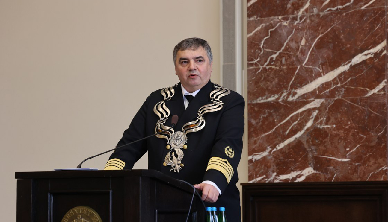 Prof. Adam Weintrit