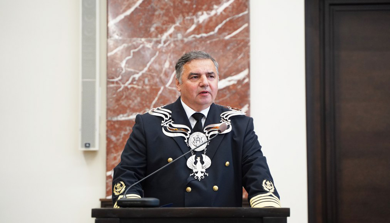 Prof. Adam Weintrit