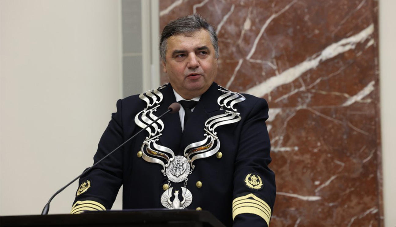 Prof. Adam Weintrit