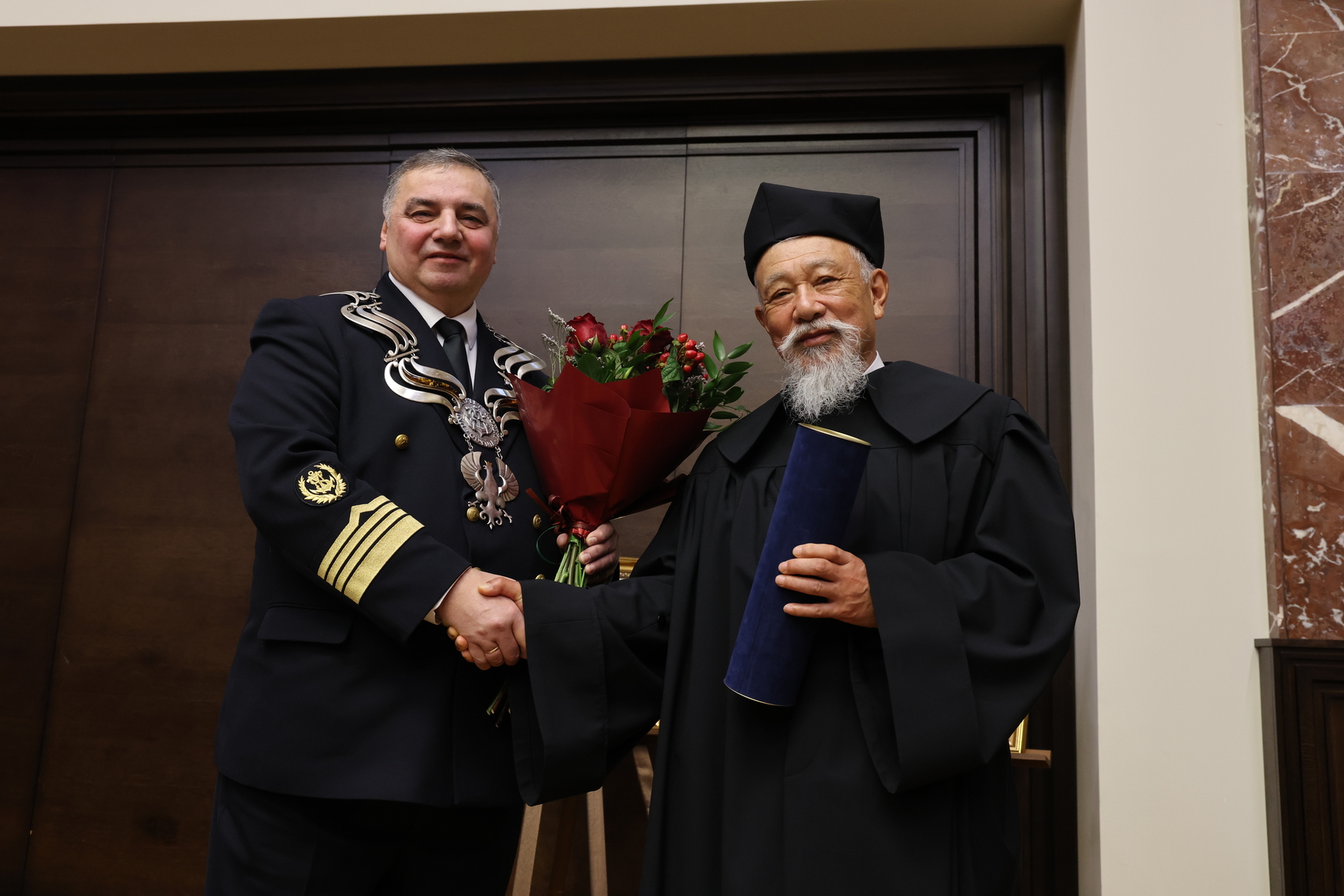 Prof. Adam Weintrit i dr Yohei Sasakawa