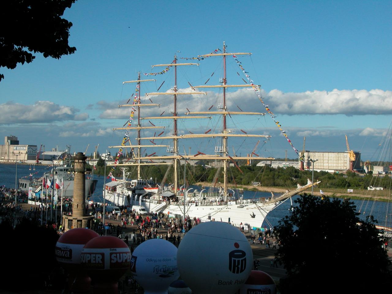 Przy Wałach Chrobrego w gali banderowej (fot. Dar Młodzieży)