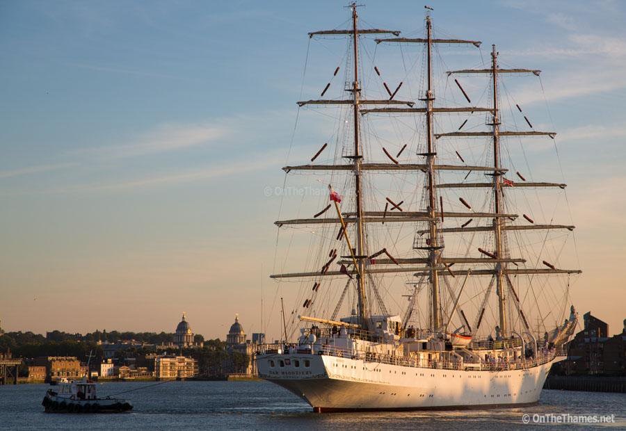 On the Thames - 2019