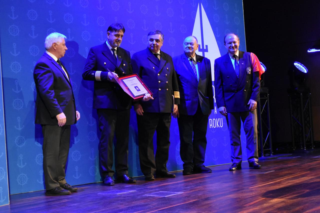 fot. Marek Zwierz  „Dar Młodzieży” z wyróżnieniem „Rejs Roku 2022”