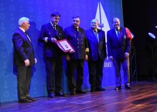 fot. Marek Zwierz  „Dar Młodzieży” z wyróżnieniem „Rejs Roku 2022”