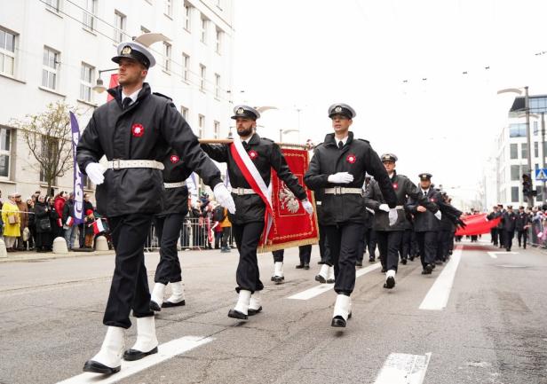 Studenci UMG podczas Parady Niepodległości 2024