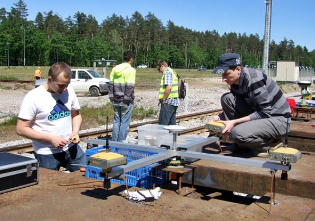 AMG uczestniczy w inwentaryzacji geodezyjnej Pomorskiej Kolei Metropolitalnej AMG uczestniczy w inwentaryzacji geodezyjnej Pomorskiej Kolei Metropolitalnej