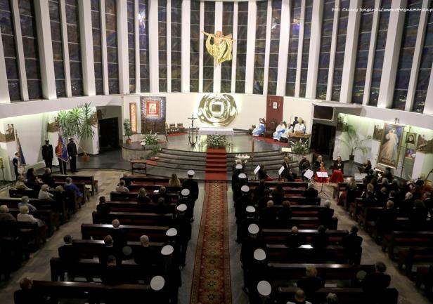 Fot. Cezary Spigarski/www.oficynamorska.pl Zdjęcia z prawem do nieodpłatnych publikacji medialnych, nieprzeznaczone do publikacji reklamowych, albumowych, książkowych i użytku komercyjnego.