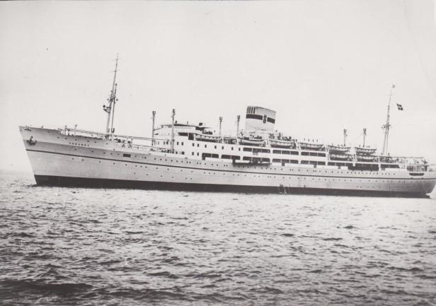 M/s \"Chrobry\" M/s \"Chrobry\"