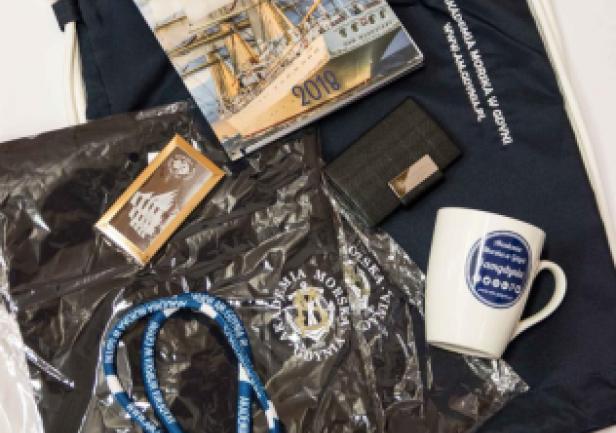 Zestaw upominkowy od Akademii Morskiej