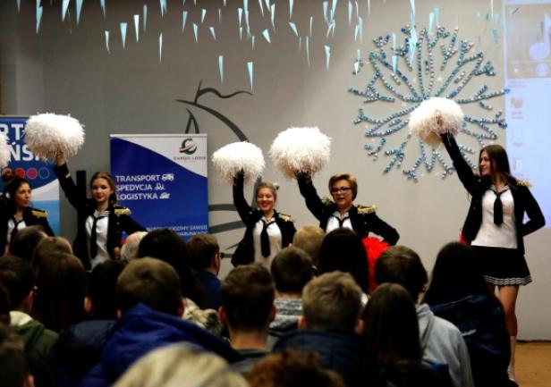 Pokaz taneczny podczas Dnia Zawodowca Pokaz taneczny podczas Dnia Zawodowca